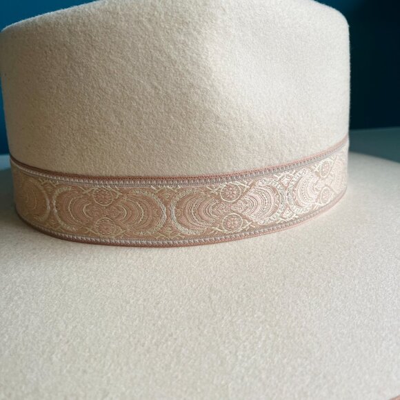Ivory Rancher Special - LACK OF COLOR - Brand new!